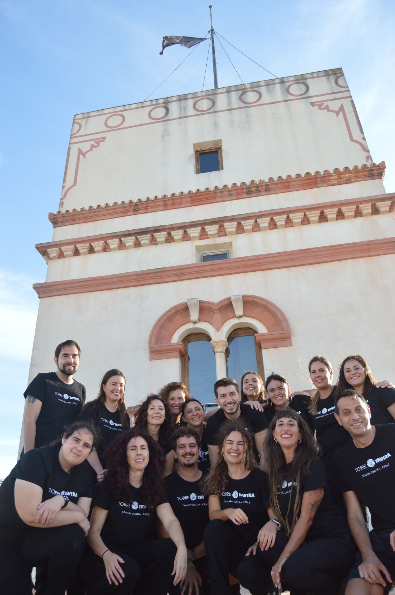 fotografía del equipo que compone la Torre Tavira