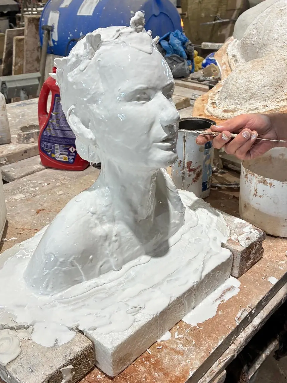 Proceso creativo de la escultura en el taller de Fernando Florez