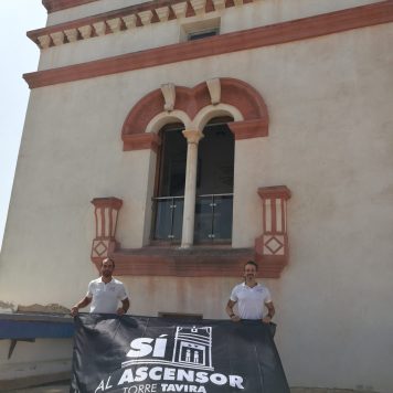 Si al ascensor